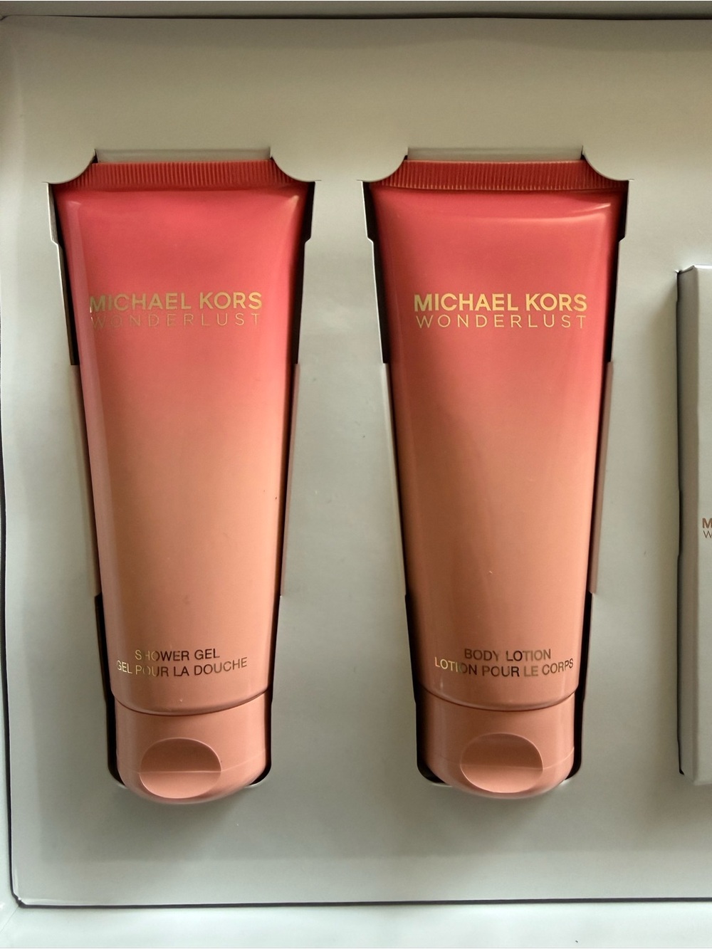 NWT Michael Kors Wonderlust Lotions- 3.4 Oz
Shower gel and lotion